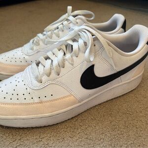 Women’s Nike Court Vision Low